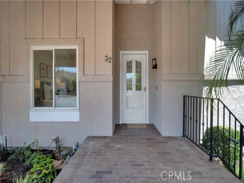 32 Deerwood E , Irvine, CA