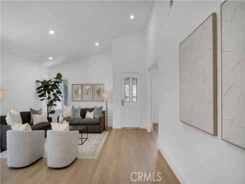 32 Deerwood E , Irvine, CA