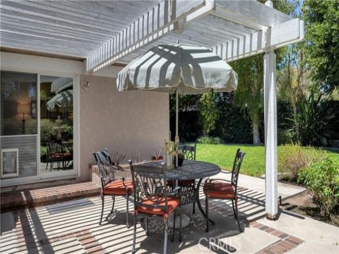 32 Deerwood E , Irvine, CA