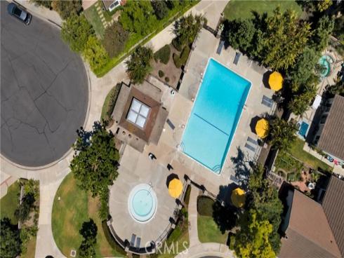 32 Deerwood E , Irvine, CA