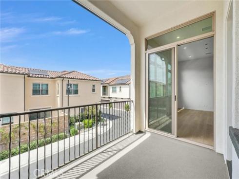 220  Ashby  , Irvine, CA