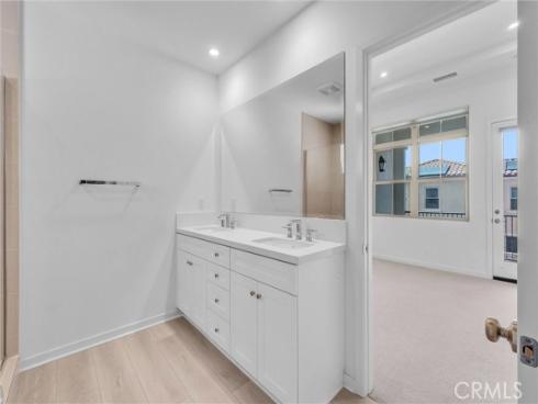 220  Ashby  , Irvine, CA
