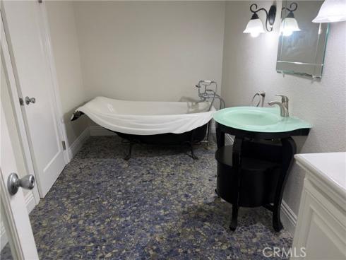2253  Martin  , Irvine, CA