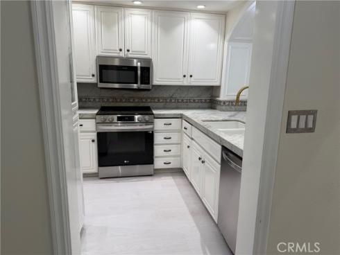 2253  Martin  , Irvine, CA