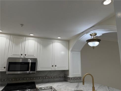 2253  Martin  , Irvine, CA