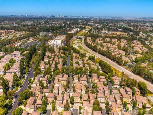 2 Staghorn , Irvine, CA