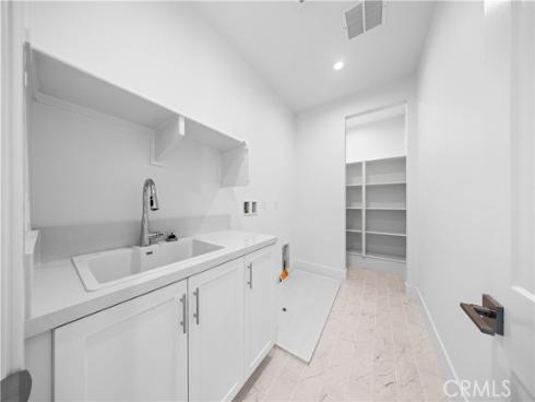 312  Brimwood  , Irvine, CA