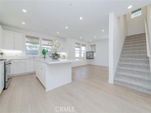204 Yerba , Irvine, CA