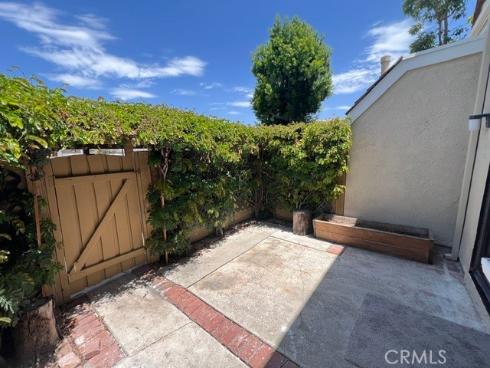 31  Meadowgrass  , Irvine, CA