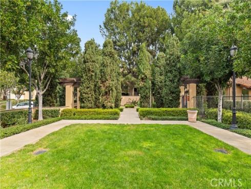 40 Trailing Vine , Irvine, CA