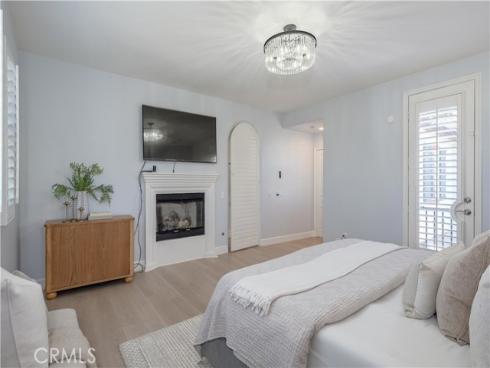 222 Vintage , Irvine, CA