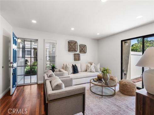 39 Tarocco , Irvine, CA