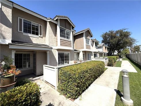 56 Christamon , Irvine, CA