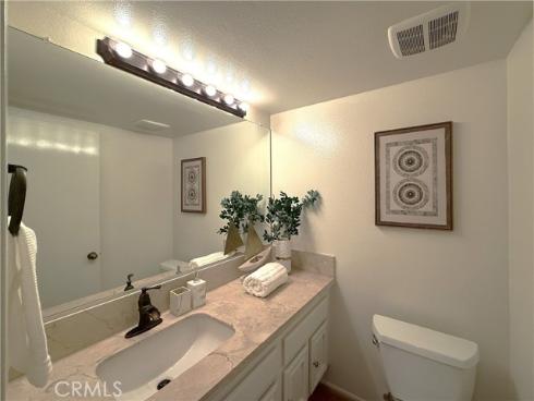 56 Christamon , Irvine, CA