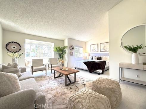 56 Christamon , Irvine, CA
