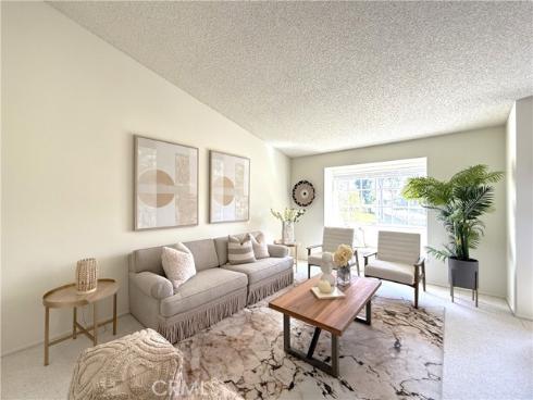 56 Christamon , Irvine, CA