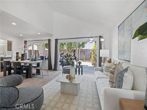 11 Halfmoon , Irvine, CA