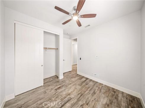 220 Follyhatch , Irvine, CA