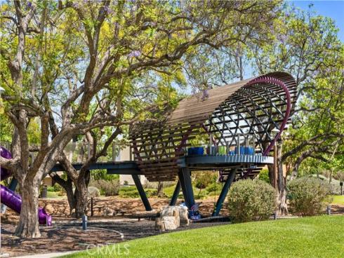 220 Follyhatch , Irvine, CA