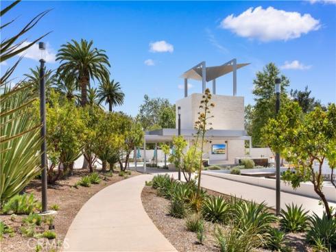 220 Follyhatch , Irvine, CA