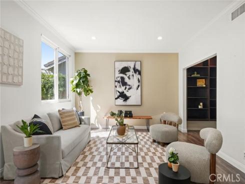 17 Deerwood , Irvine, CA