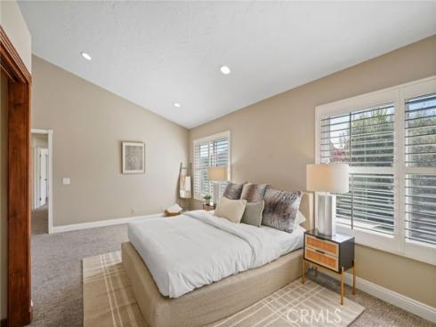 17 Deerwood , Irvine, CA