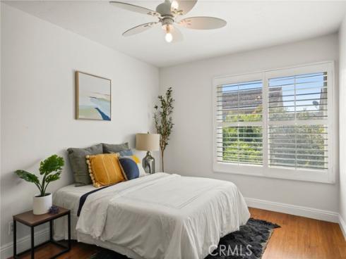 17 Deerwood , Irvine, CA