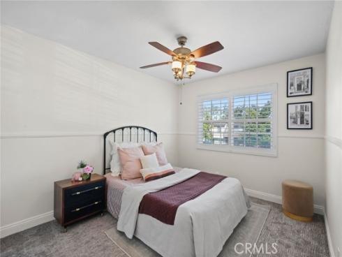 17 Deerwood , Irvine, CA