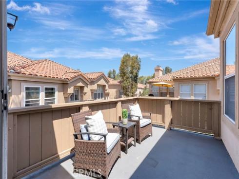 34 Magellan Aisle , Irvine, CA