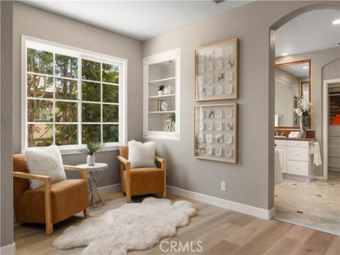 9 Modesto , Irvine, CA