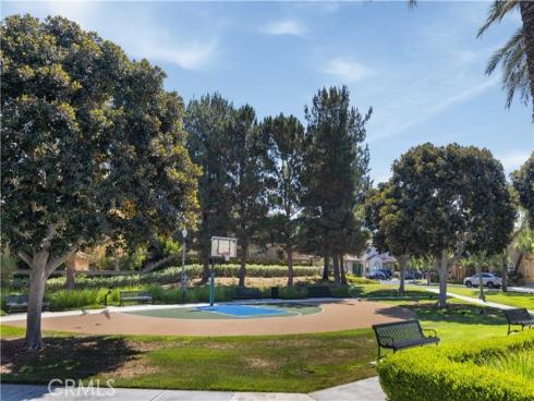 9 Modesto , Irvine, CA