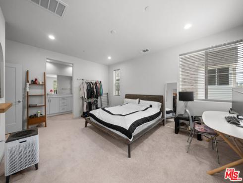 162 Novel , Irvine, CA