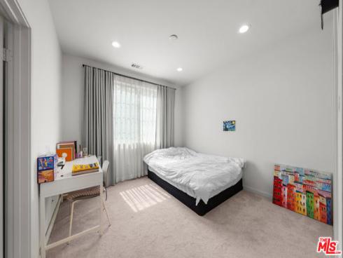 162 Novel , Irvine, CA