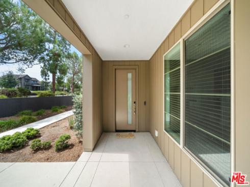162 Novel , Irvine, CA