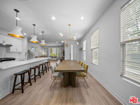 162 Novel , Irvine, CA