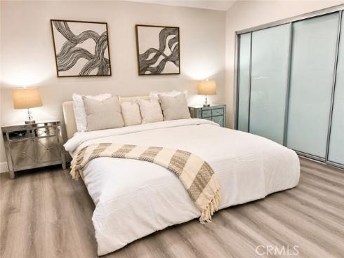 6 Cannes , Irvine, CA