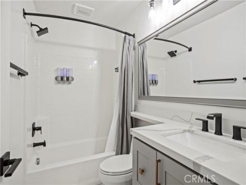 34  League  , Irvine, CA