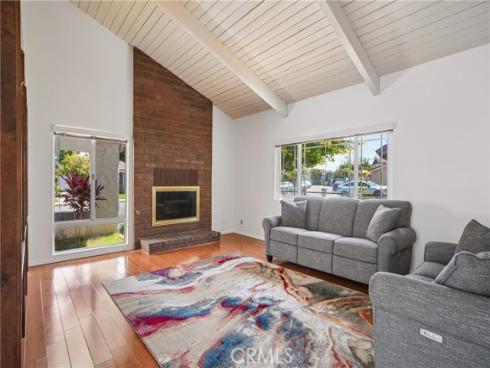 19  Woodrush  , Irvine, CA