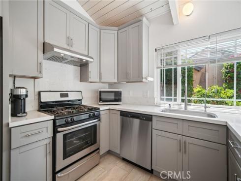 19  Woodrush  , Irvine, CA