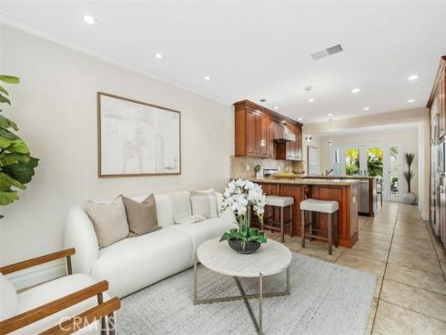 21 Mirador , Irvine, CA