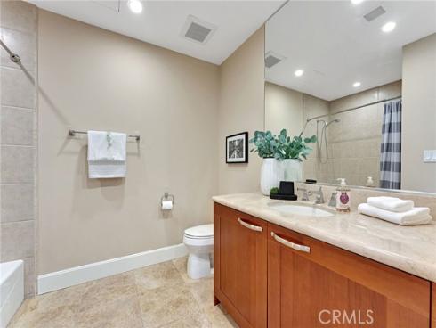 3064 Scholarship , Irvine, CA