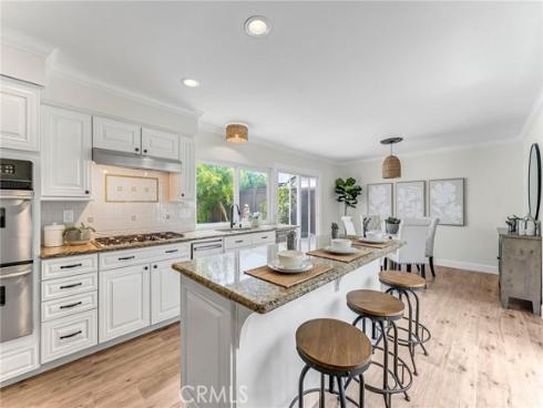 11 Almond Tree , Irvine, CA