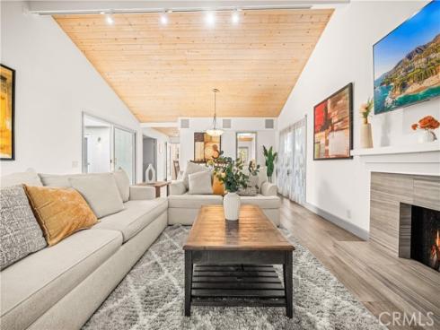 58 Fulton , Irvine, CA