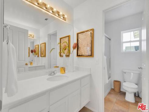 92 Winslow Lane, Irvine, CA