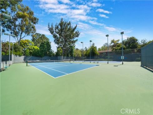 181  Streamwood  , Irvine, CA