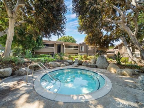 181  Streamwood  , Irvine, CA