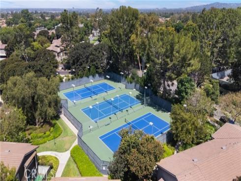 181  Streamwood  , Irvine, CA