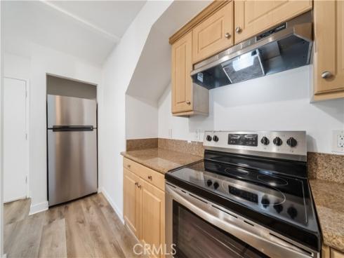 181  Streamwood  , Irvine, CA