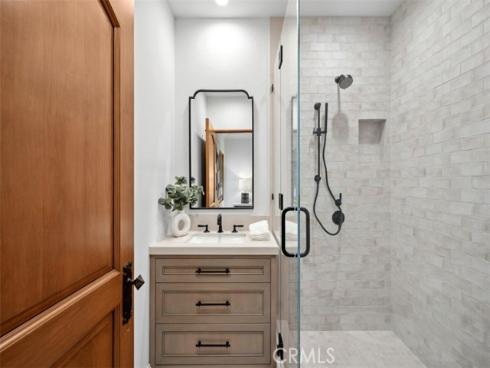 31  Black Hawk  , Irvine, CA