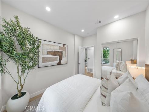 14 Highland , Irvine, CA